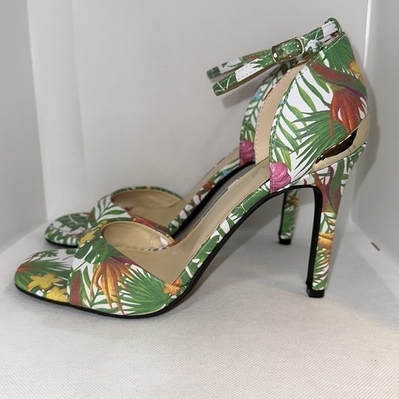 Guess Tropical Print Stiletto Heels with Ankle Strap Size 9.5M - NWOT - Picture 3 of 10